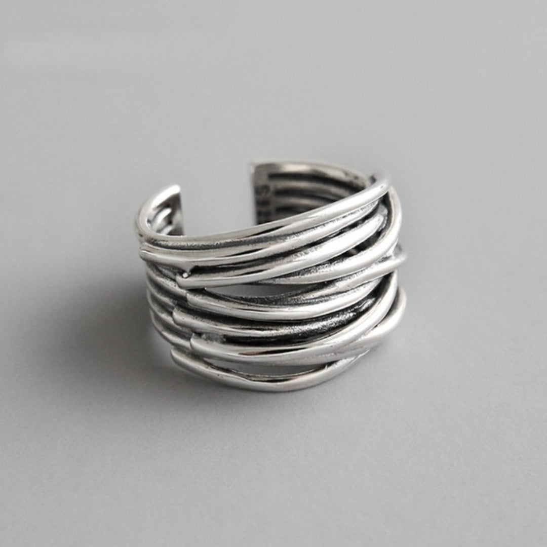 Labyrinthe | Anillo Escultórico de Hilos Entrelazados
