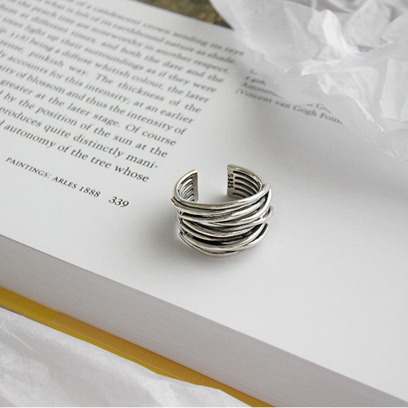 Labyrinthe | Anillo Escultórico de Hilos Entrelazados
