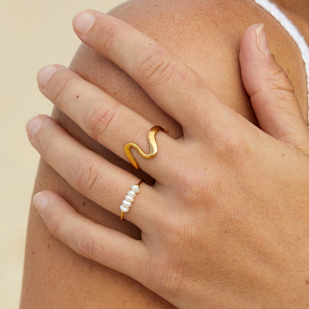 Aurèle | Anillo Escultórico de Líneas Fluidas